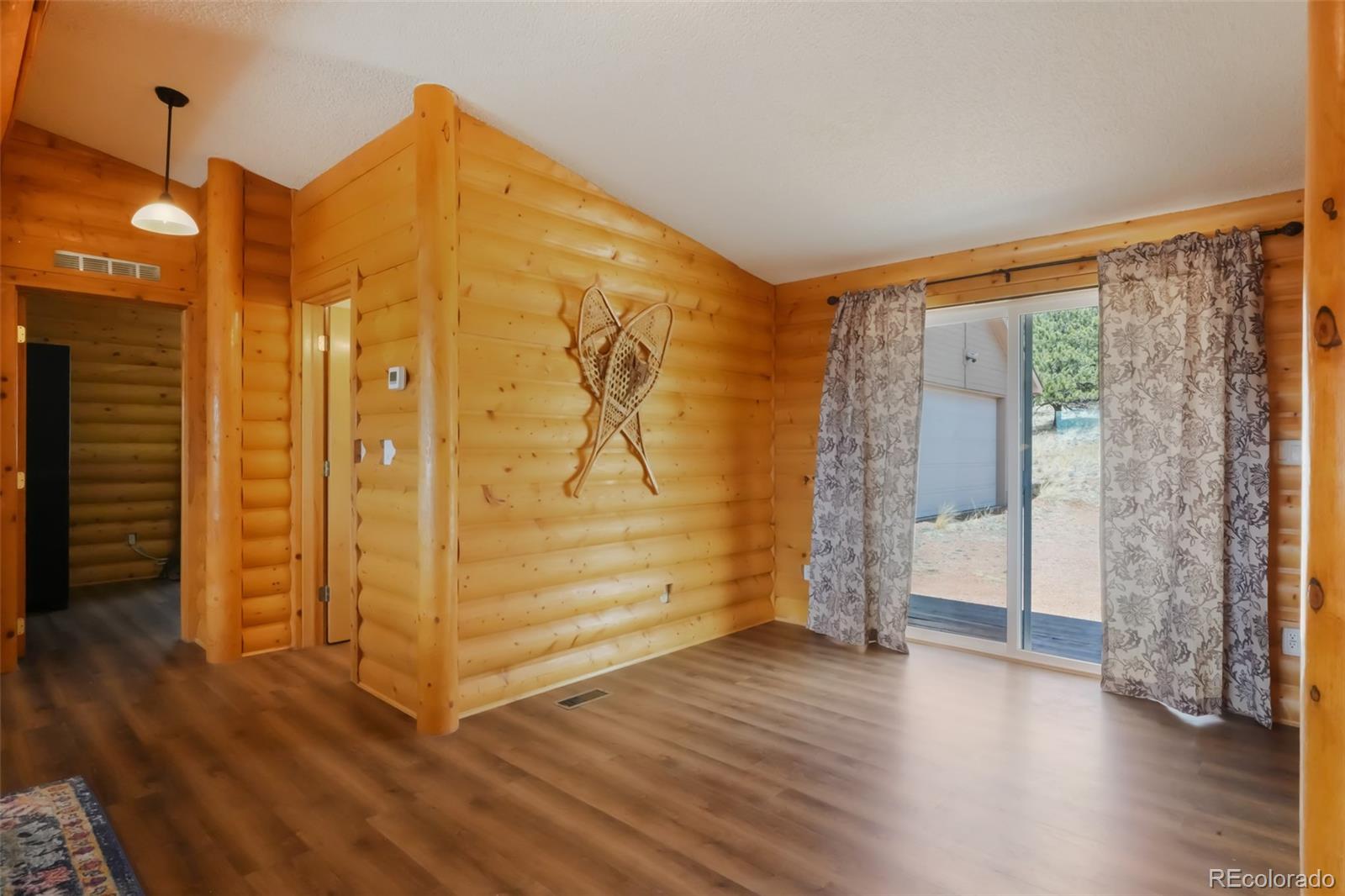 MLS Image #14 for 141  navajo circle,florissant, Colorado