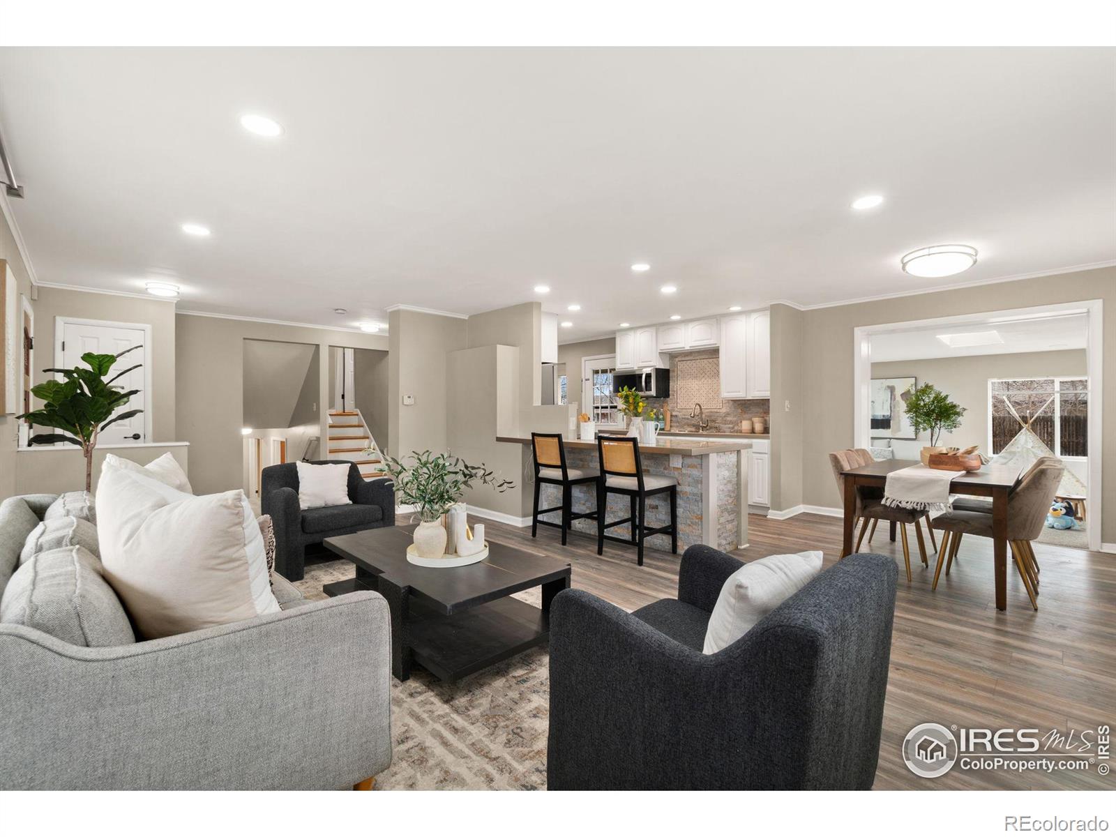 MLS Image #3 for 130 s benton street,lakewood, Colorado