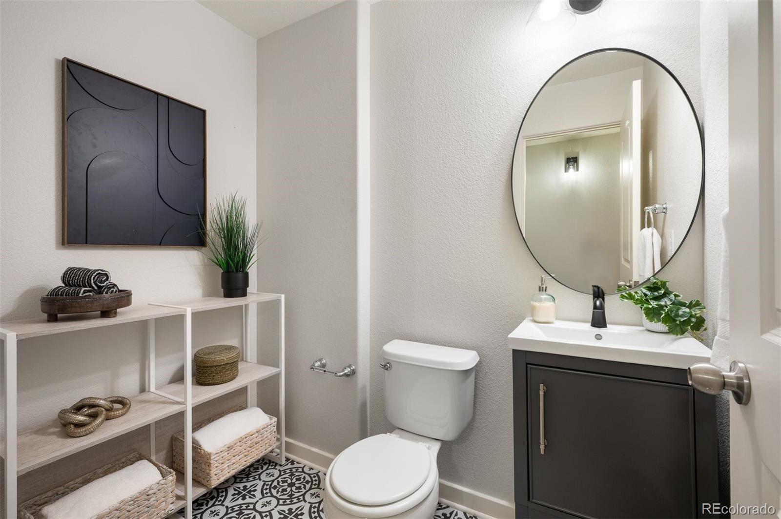 MLS Image #14 for 2220  valentia street,denver, Colorado