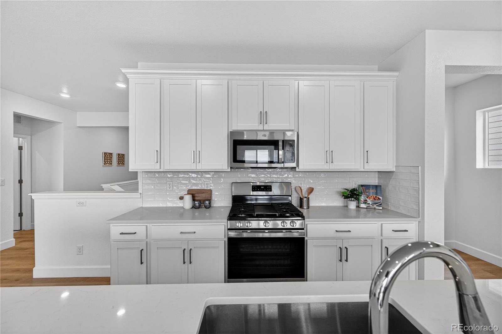 MLS Image #8 for 17085 w 92nd loop,arvada, Colorado