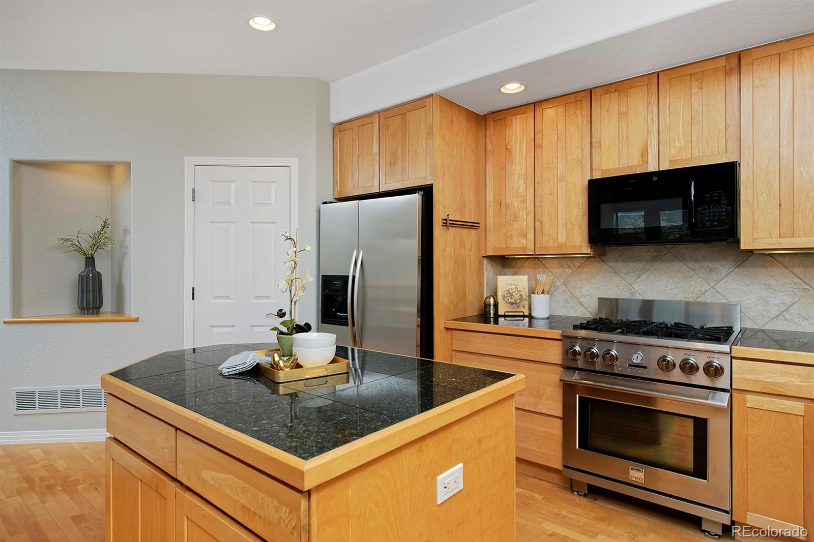 MLS Image #11 for 643  1st avenue,lyons, Colorado