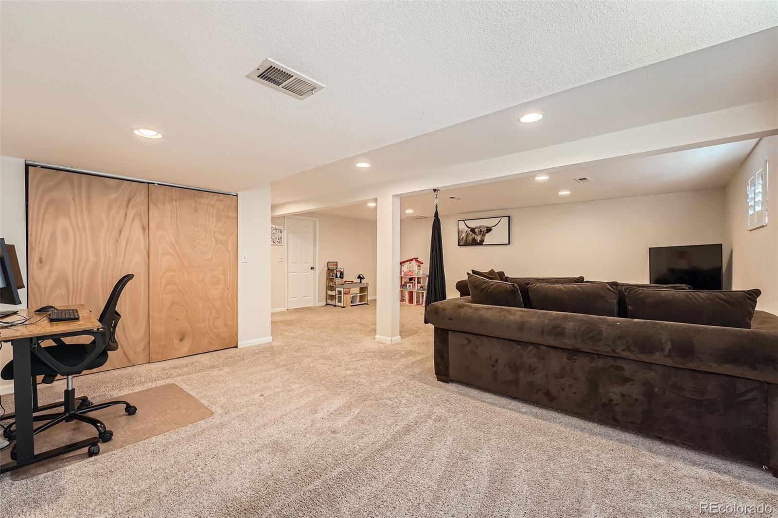 MLS Image #21 for 21585 e powers circle,centennial, Colorado