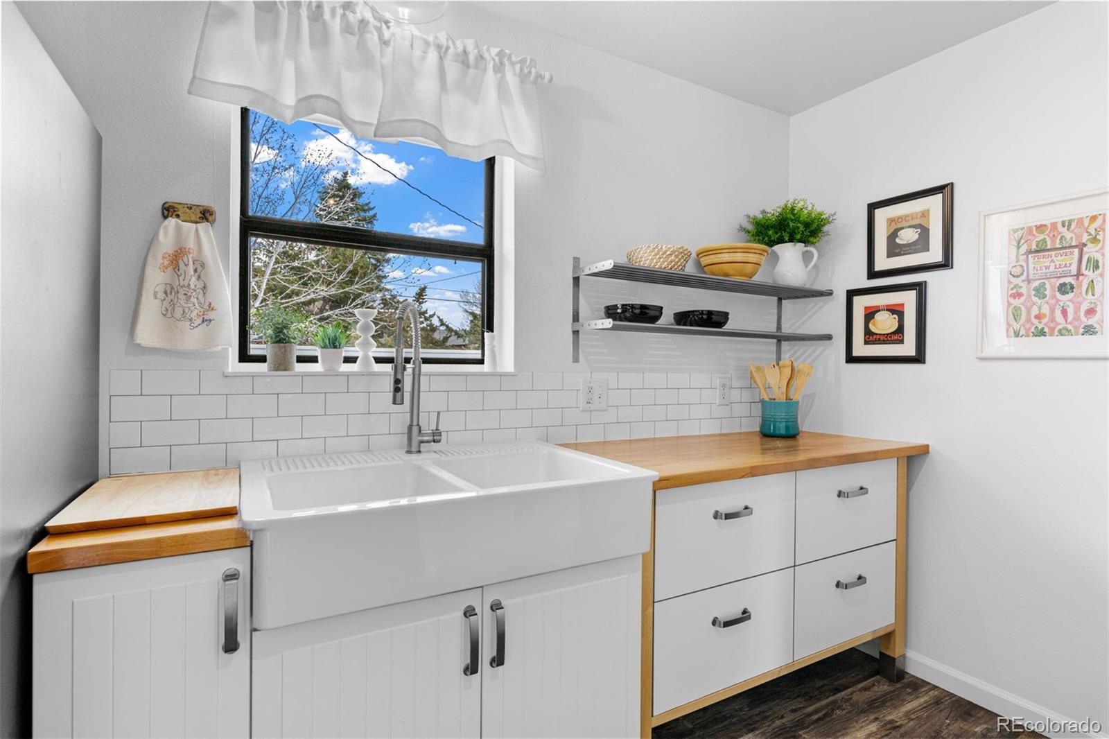 MLS Image #3 for 2223  wynkoop drive,colorado springs, Colorado