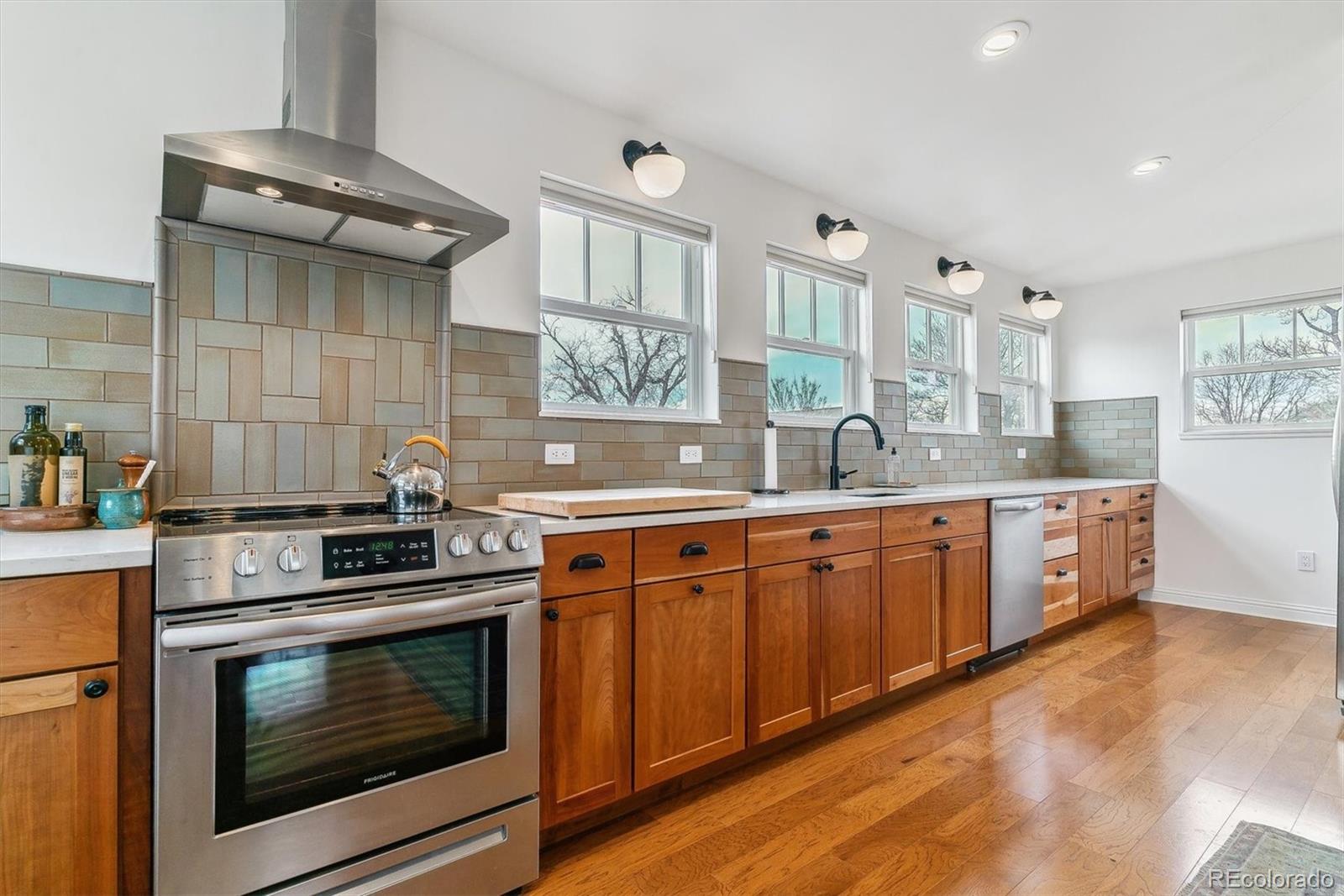 MLS Image #39 for 3534 n columbine street,denver, Colorado