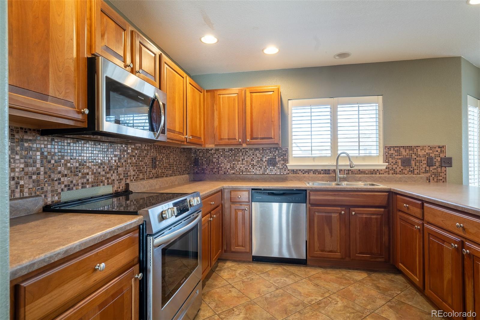 MLS Image #10 for 6786  silverleaf avenue,firestone, Colorado