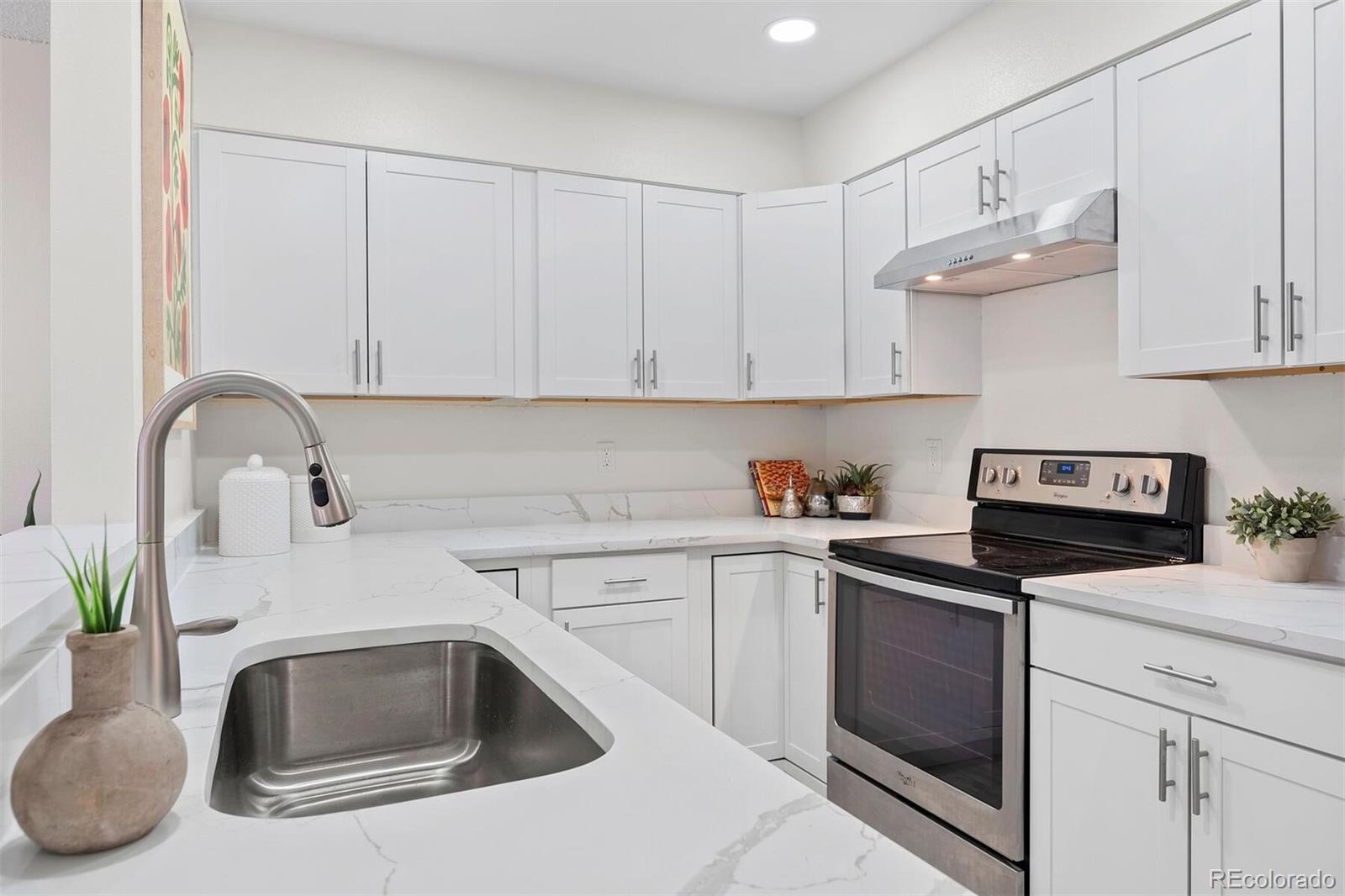 MLS Image #11 for 7373 e iowa avenue,denver, Colorado