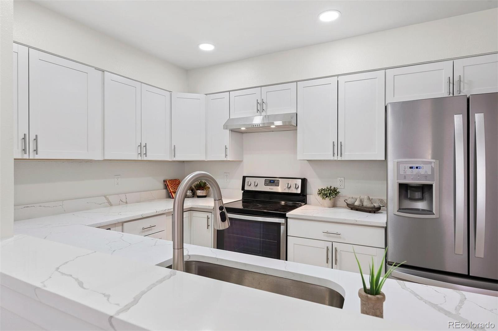 MLS Image #9 for 7373 e iowa avenue,denver, Colorado