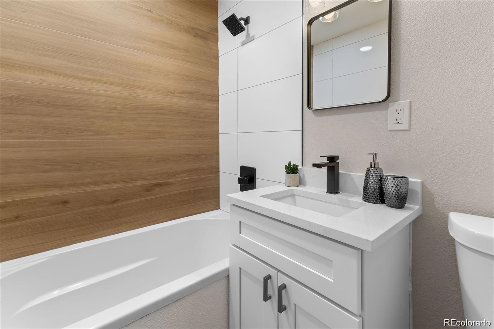 MLS Image #14 for 8051  clarkson court,denver, Colorado