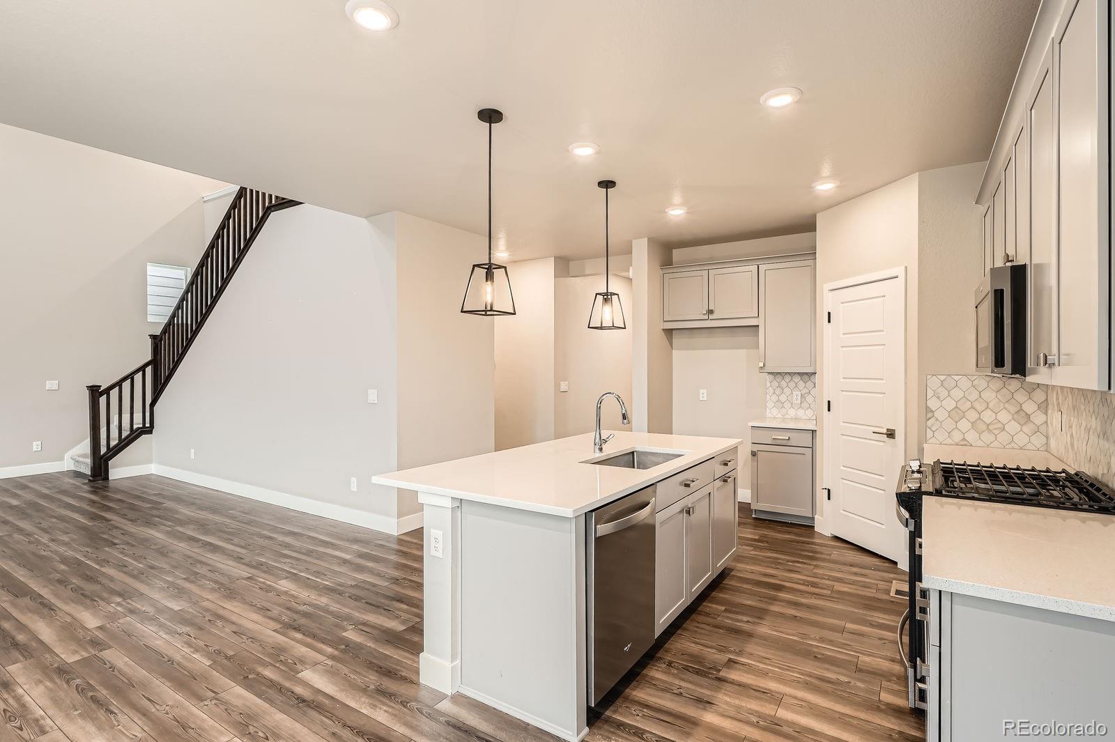 MLS Image #9 for 9771  rosalee peak street,littleton, Colorado