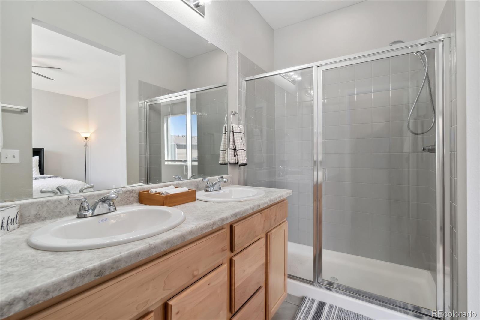 MLS Image #11 for 17068 e center place,aurora, Colorado