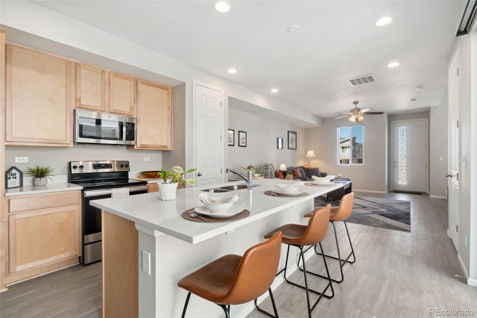 MLS Image #2 for 17068 e center place,aurora, Colorado
