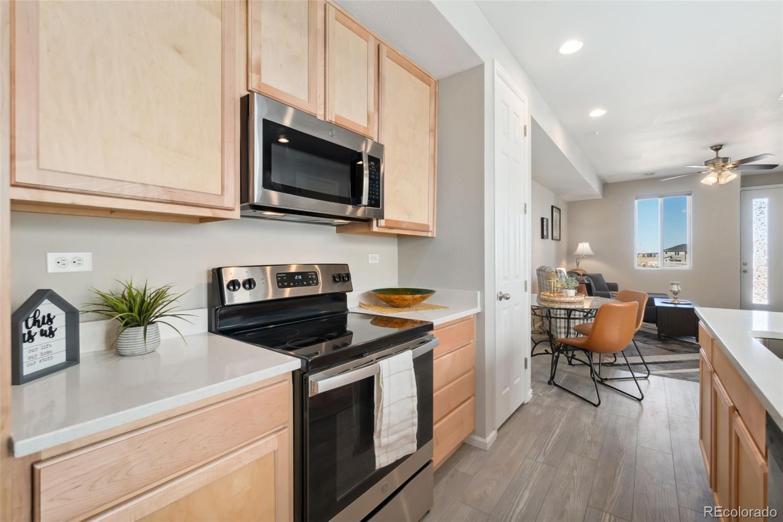MLS Image #3 for 17068 e center place,aurora, Colorado