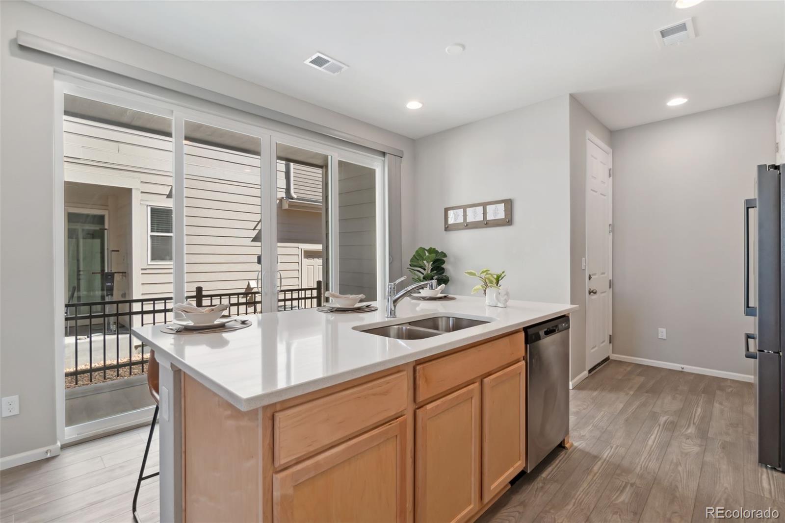 MLS Image #4 for 17068 e center place,aurora, Colorado