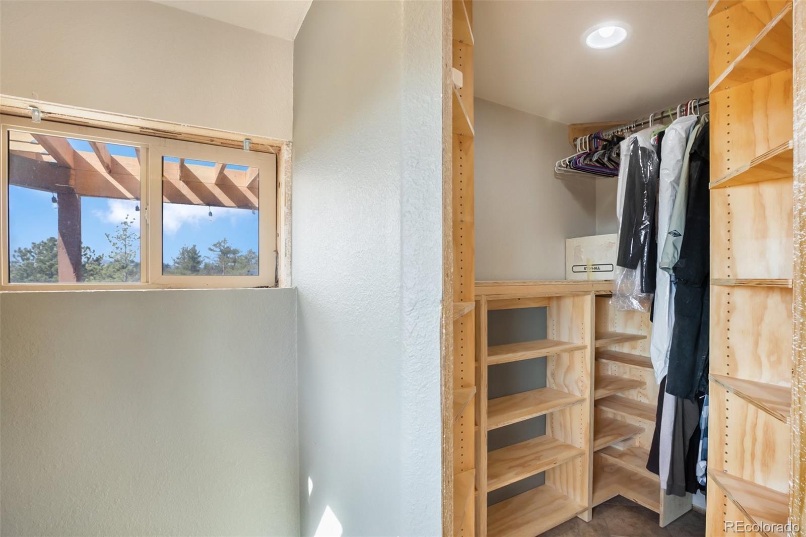 MLS Image #39 for 1084  circle drive,florissant, Colorado