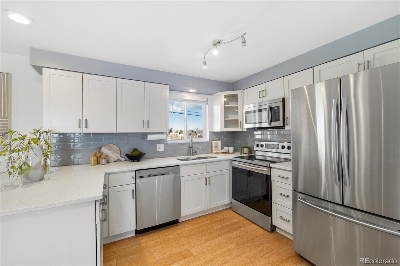 MLS Image #2 for 10699 w 9th place,lakewood, Colorado