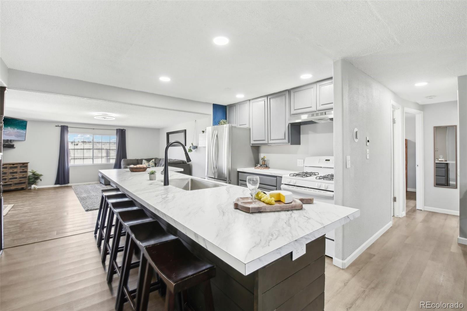 MLS Image #8 for 7461  dexter street,commerce city, Colorado