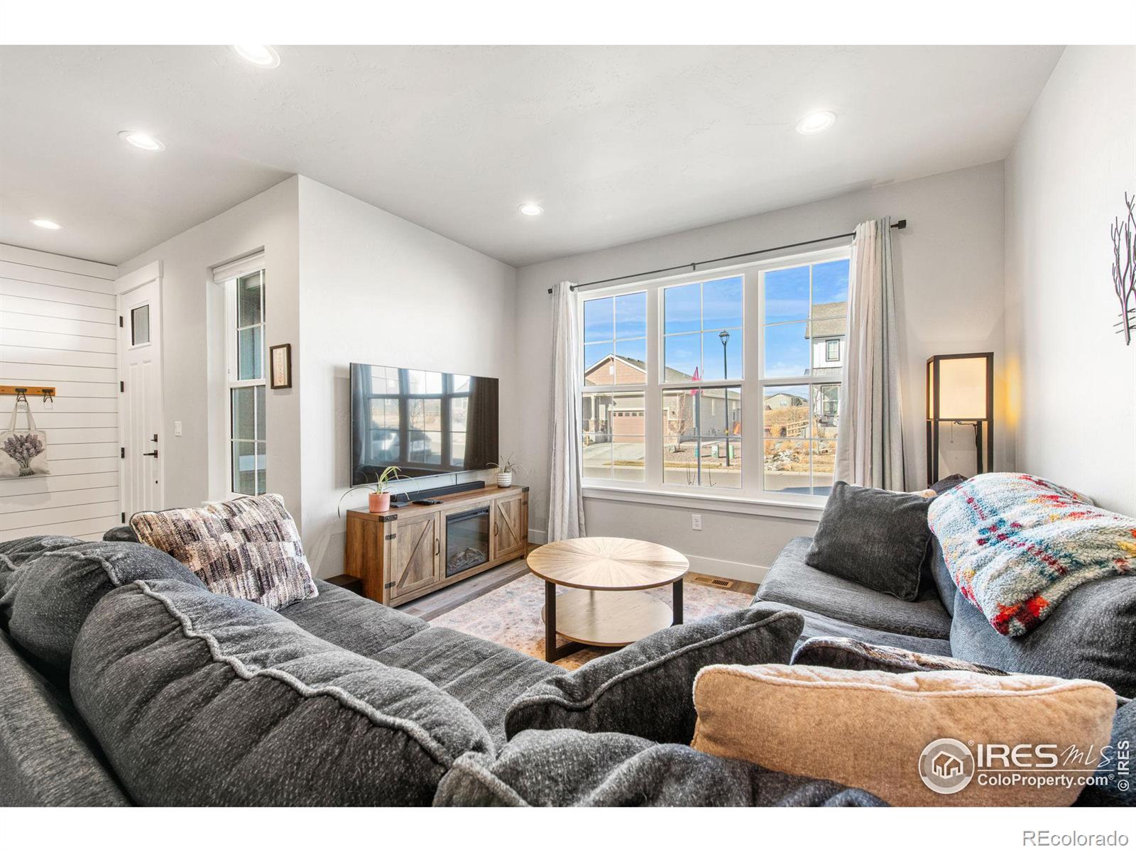 MLS Image #4 for 751  crossbill drive,berthoud, Colorado