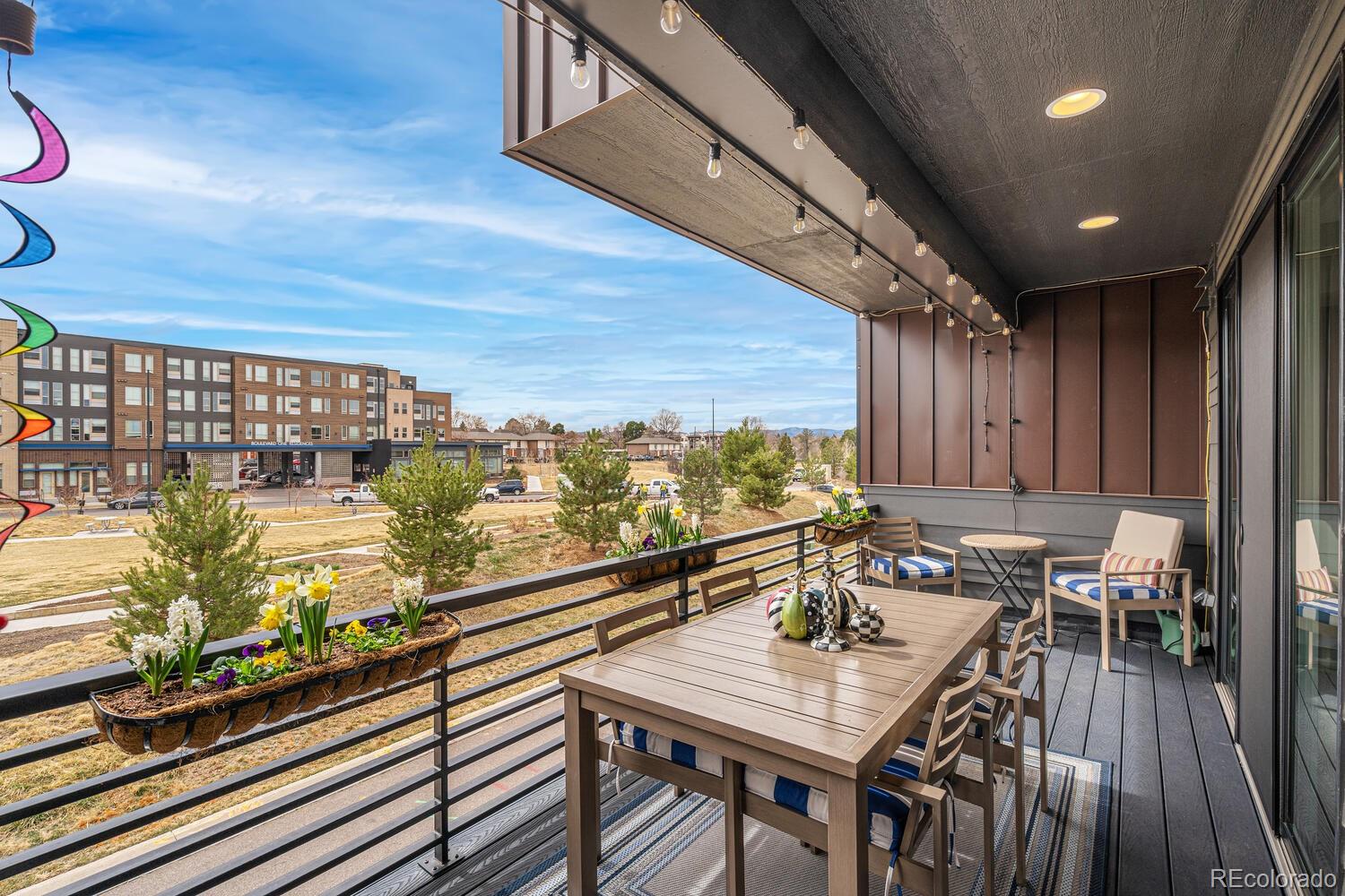 MLS Image #23 for 6768 e lowry boulevard,denver, Colorado