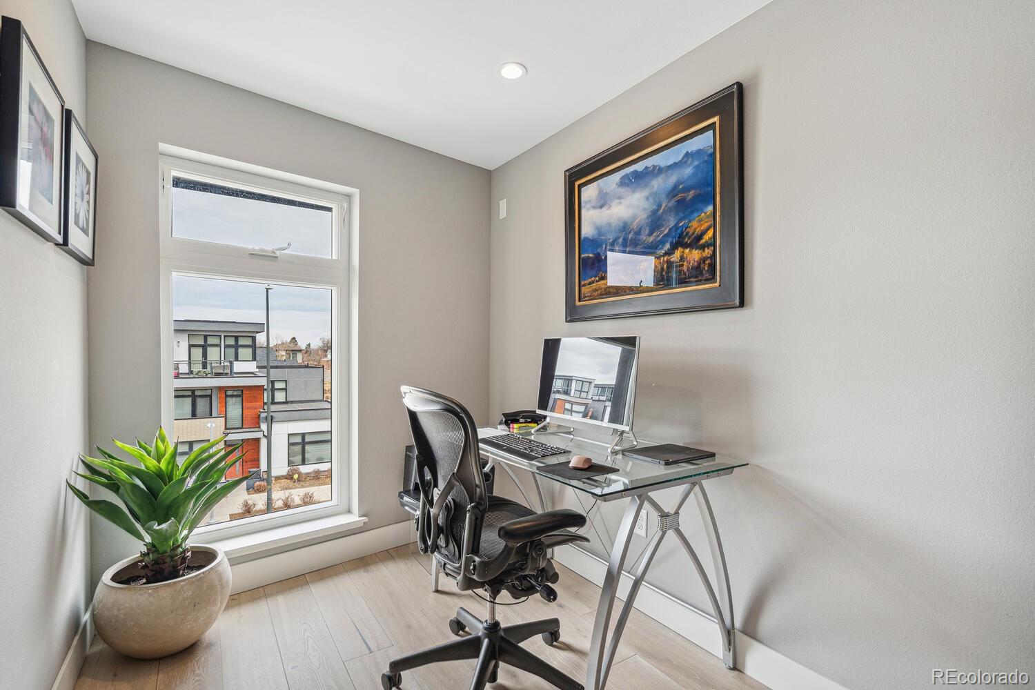 MLS Image #26 for 6768 e lowry boulevard,denver, Colorado