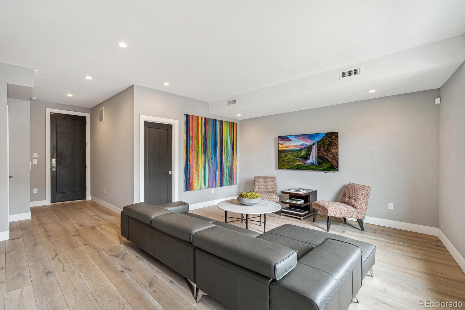 MLS Image #8 for 6768 e lowry boulevard,denver, Colorado