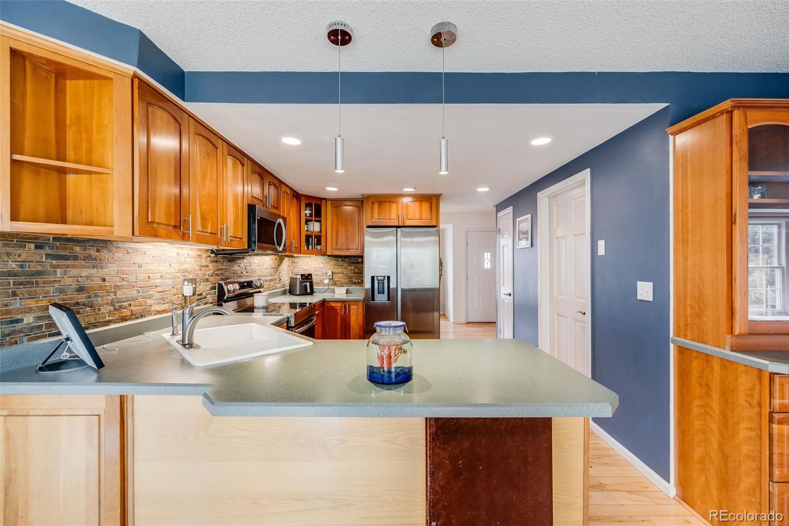 MLS Image #5 for 7950 s cedar circle,littleton, Colorado