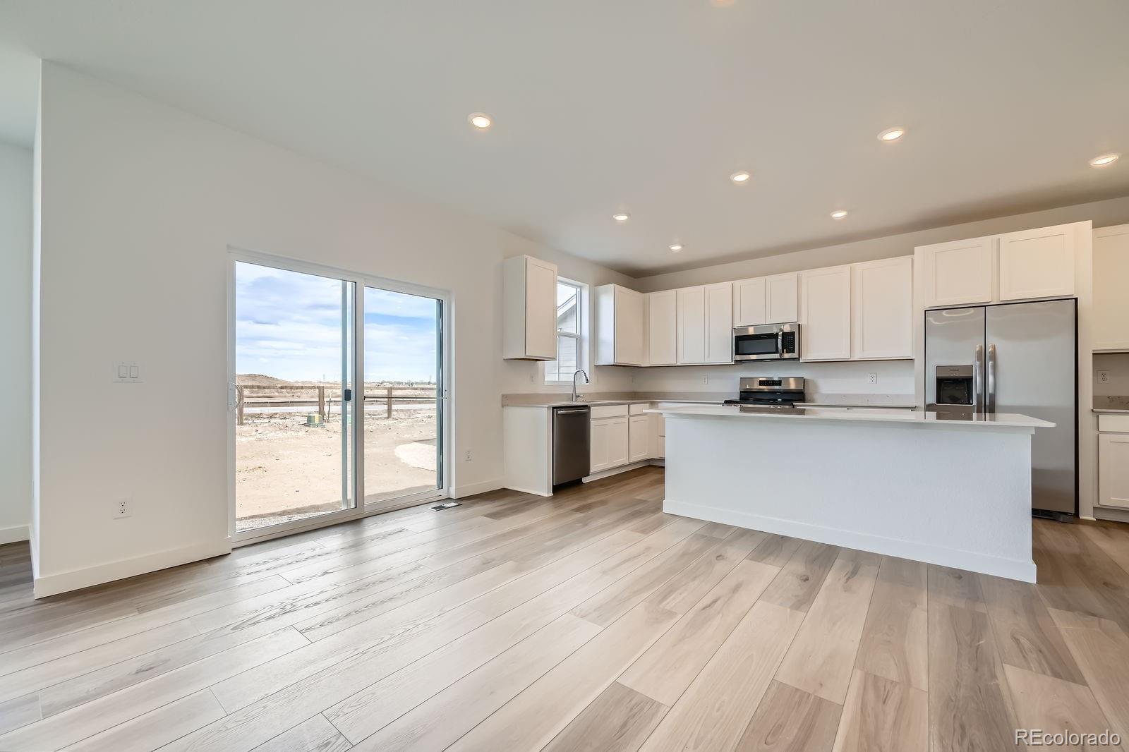 MLS Image #5 for 5553  inland avenue,firestone, Colorado