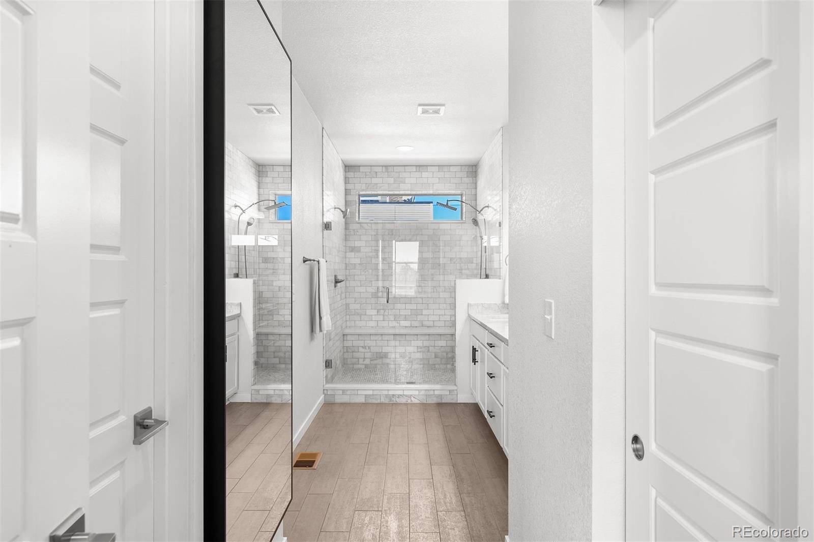 MLS Image #23 for 15732 e broncos place,englewood, Colorado