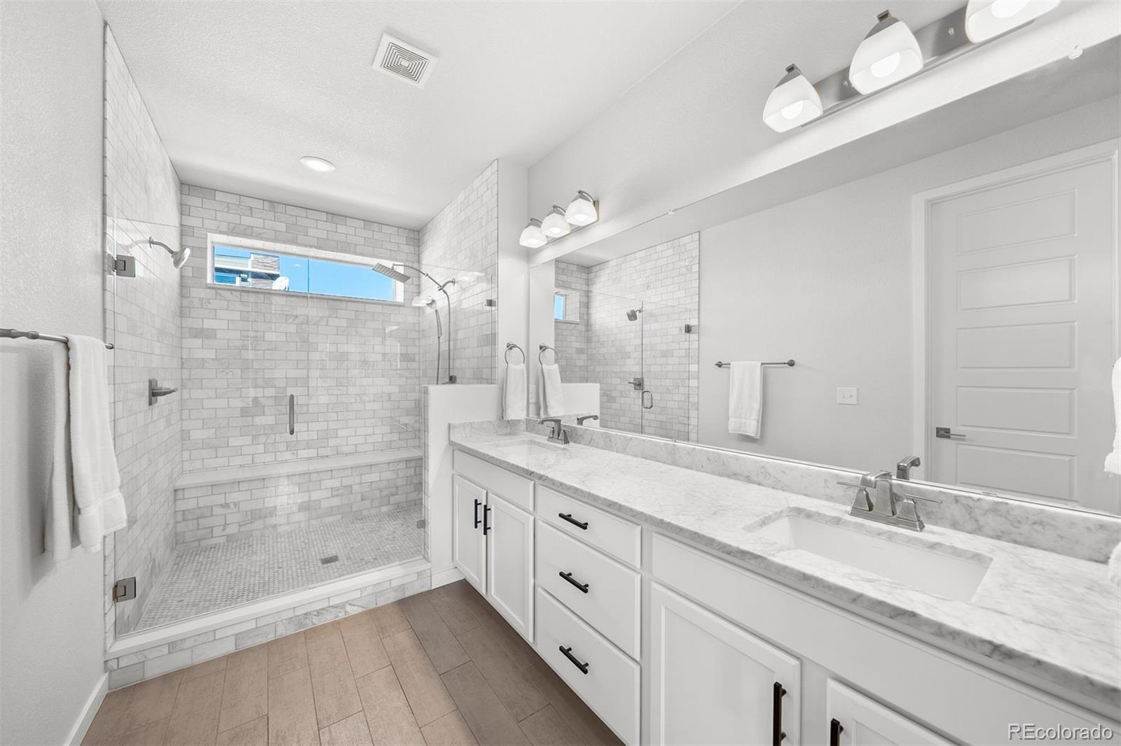 MLS Image #4 for 15732 e broncos place,englewood, Colorado