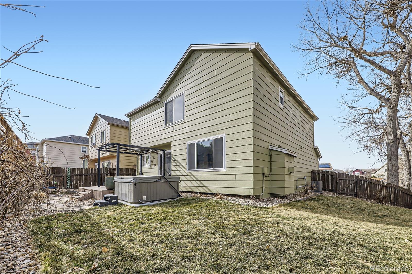 MLS Image #17 for 19357 e 40th avenue,denver, Colorado