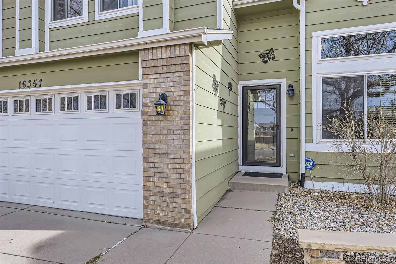 MLS Image #21 for 19357 e 40th avenue,denver, Colorado