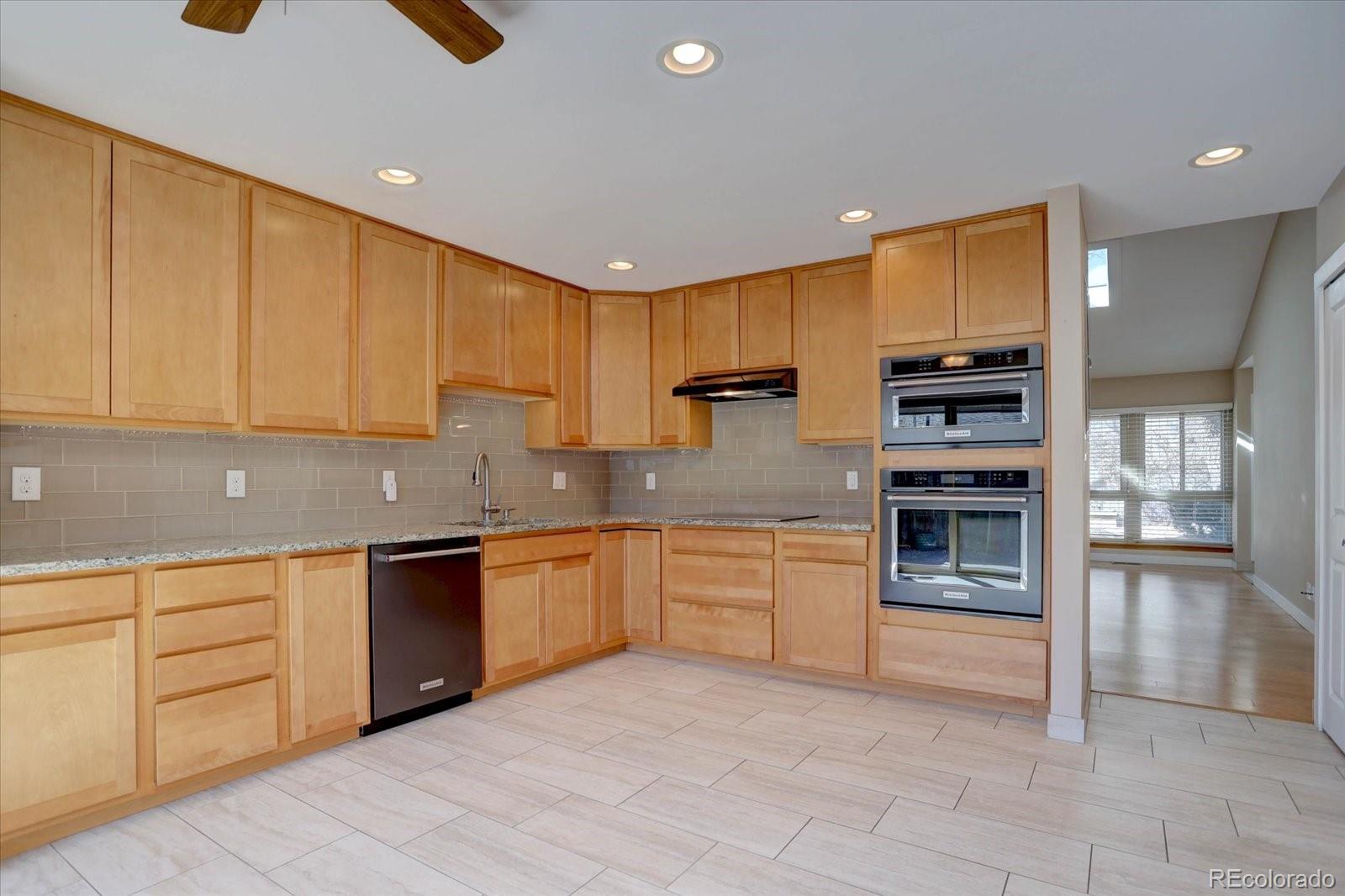 MLS Image #5 for 6495 e happy canyon road,denver, Colorado