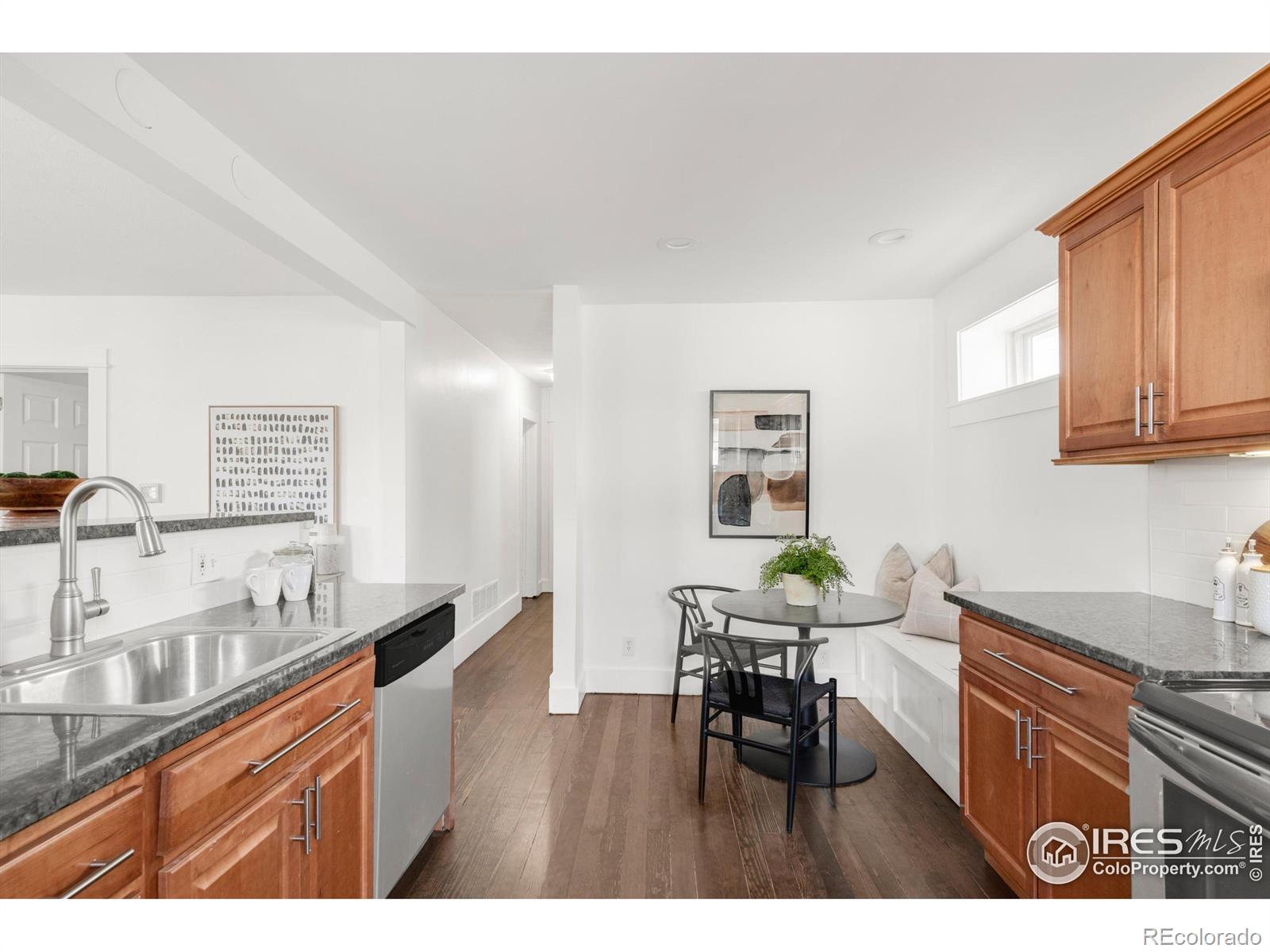MLS Image #10 for 1669 s lincoln street,denver, Colorado