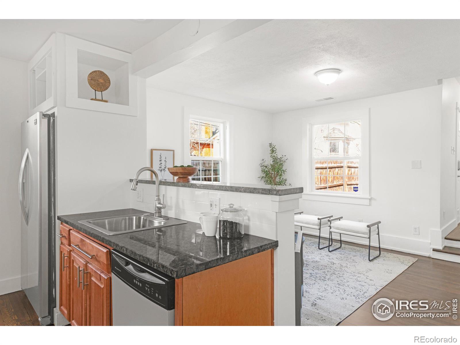 MLS Image #12 for 1669 s lincoln street,denver, Colorado