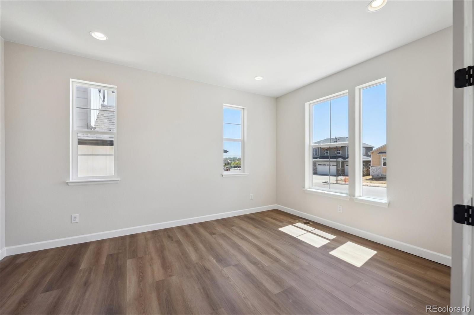 MLS Image #1 for 5583  riverbend avenue,firestone, Colorado