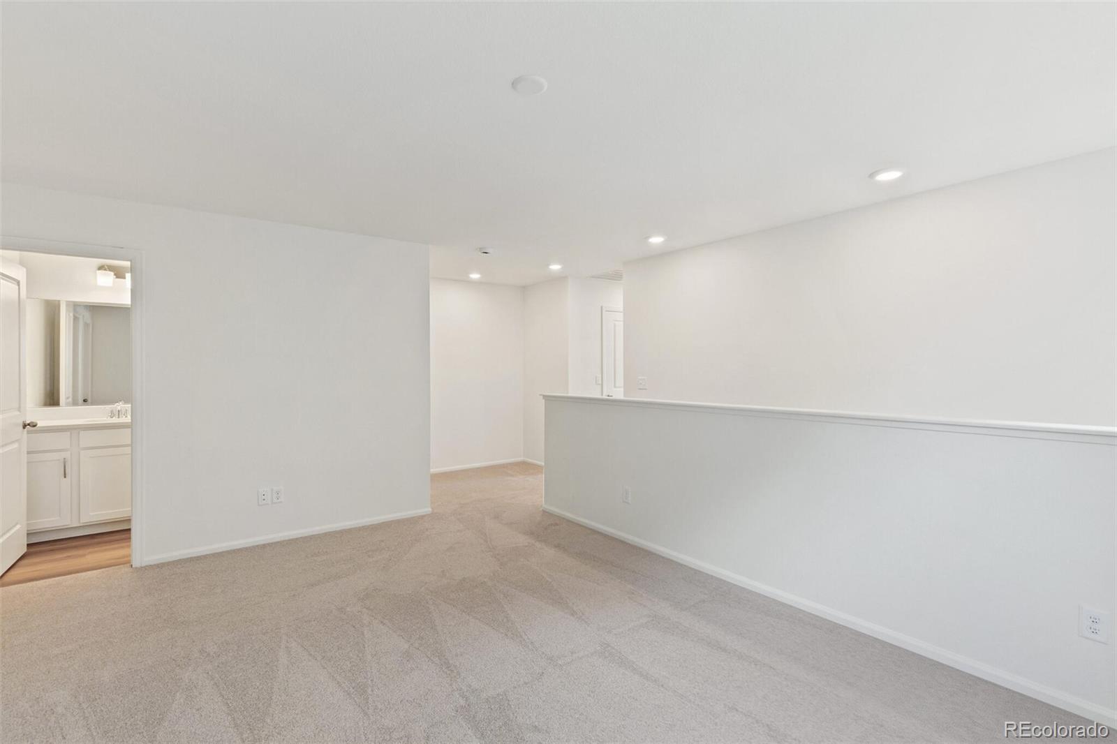 MLS Image #18 for 28616 e 6th place,watkins, Colorado