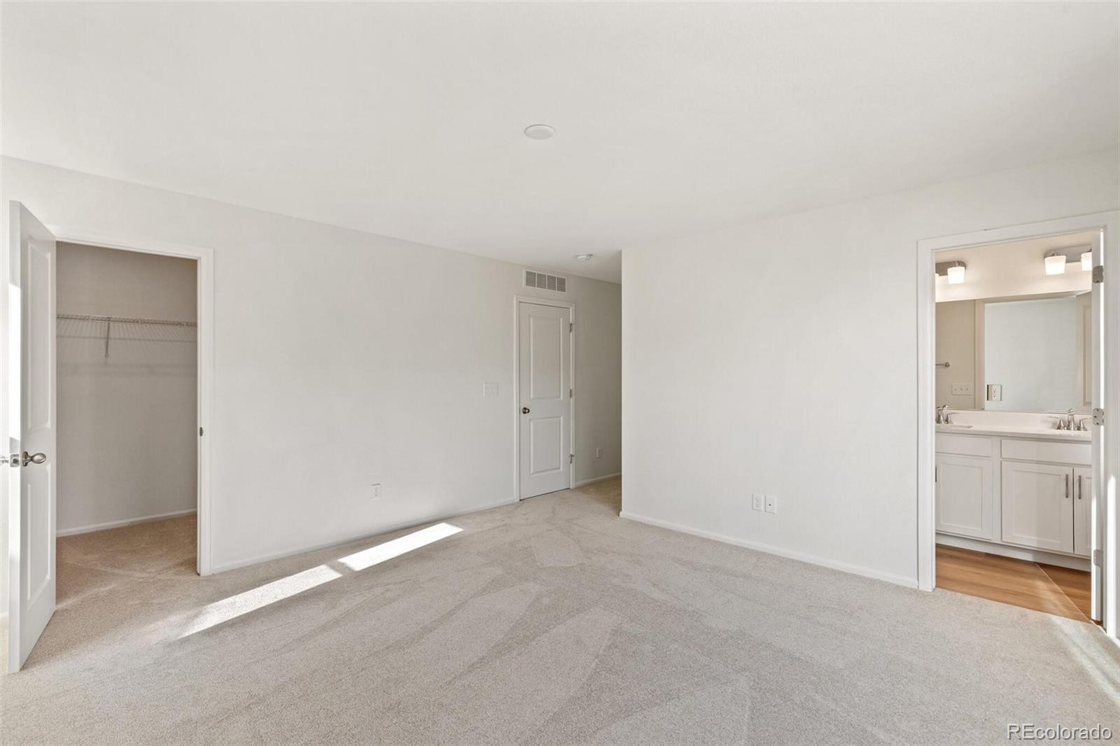 MLS Image #20 for 28616 e 6th place,watkins, Colorado