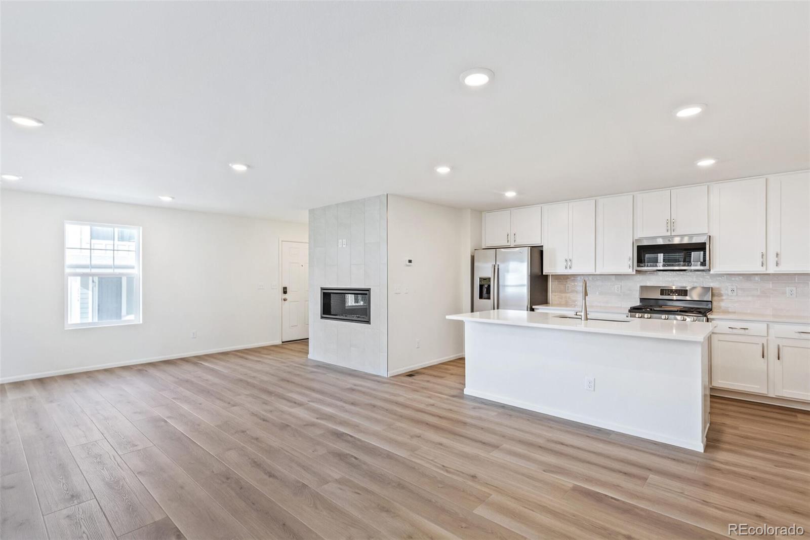 MLS Image #3 for 28616 e 6th place,watkins, Colorado