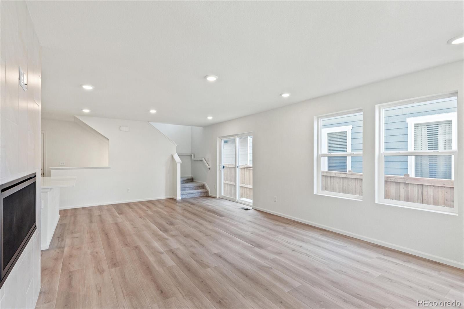 MLS Image #5 for 28616 e 6th place,watkins, Colorado