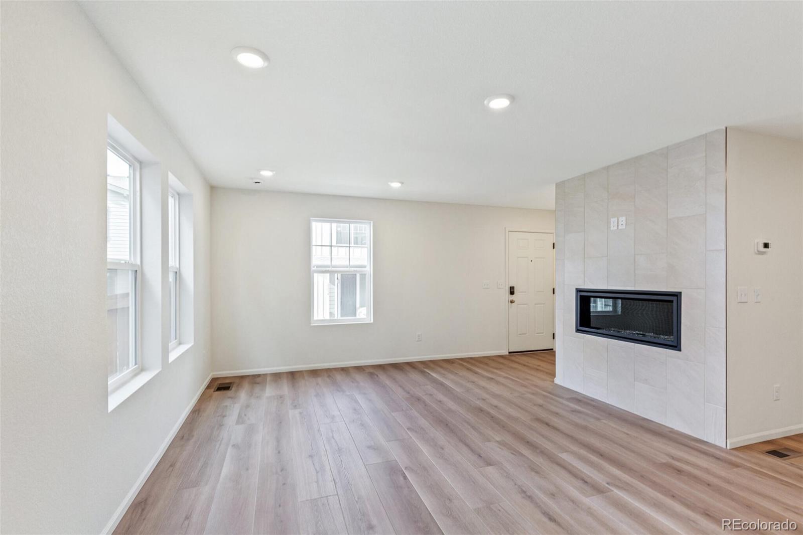 MLS Image #6 for 28616 e 6th place,watkins, Colorado