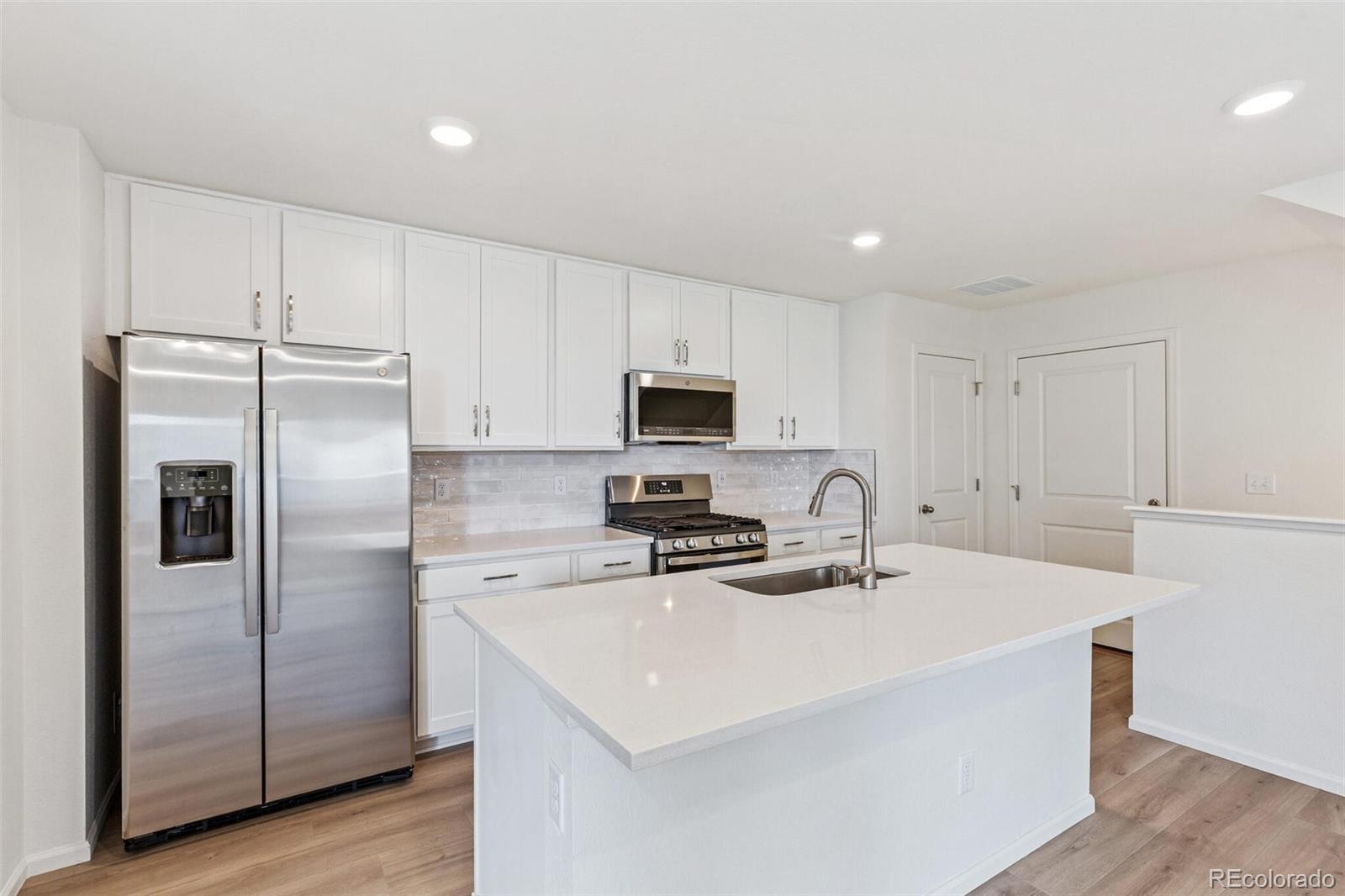 MLS Image #9 for 28616 e 6th place,watkins, Colorado