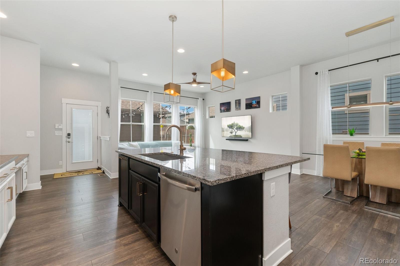 MLS Image #11 for 5715  boston street ,denver, Colorado