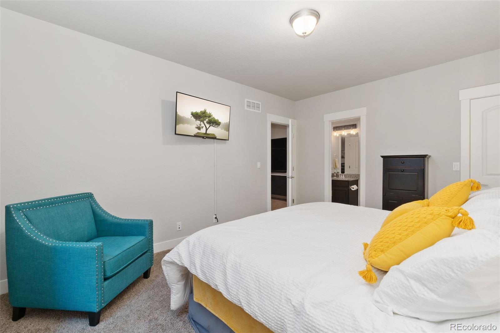 MLS Image #30 for 5715  boston street ,denver, Colorado