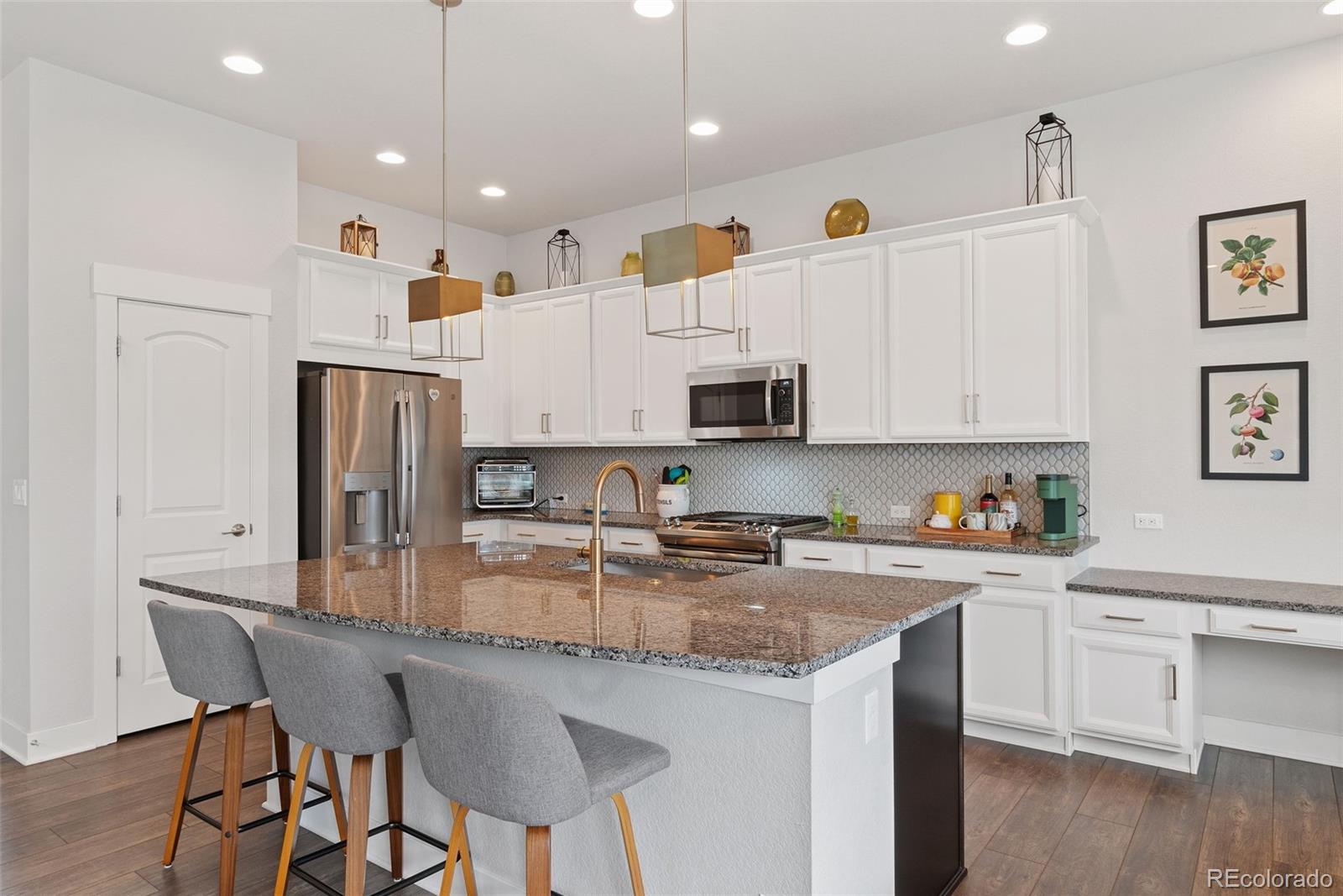 MLS Image #9 for 5715  boston street ,denver, Colorado