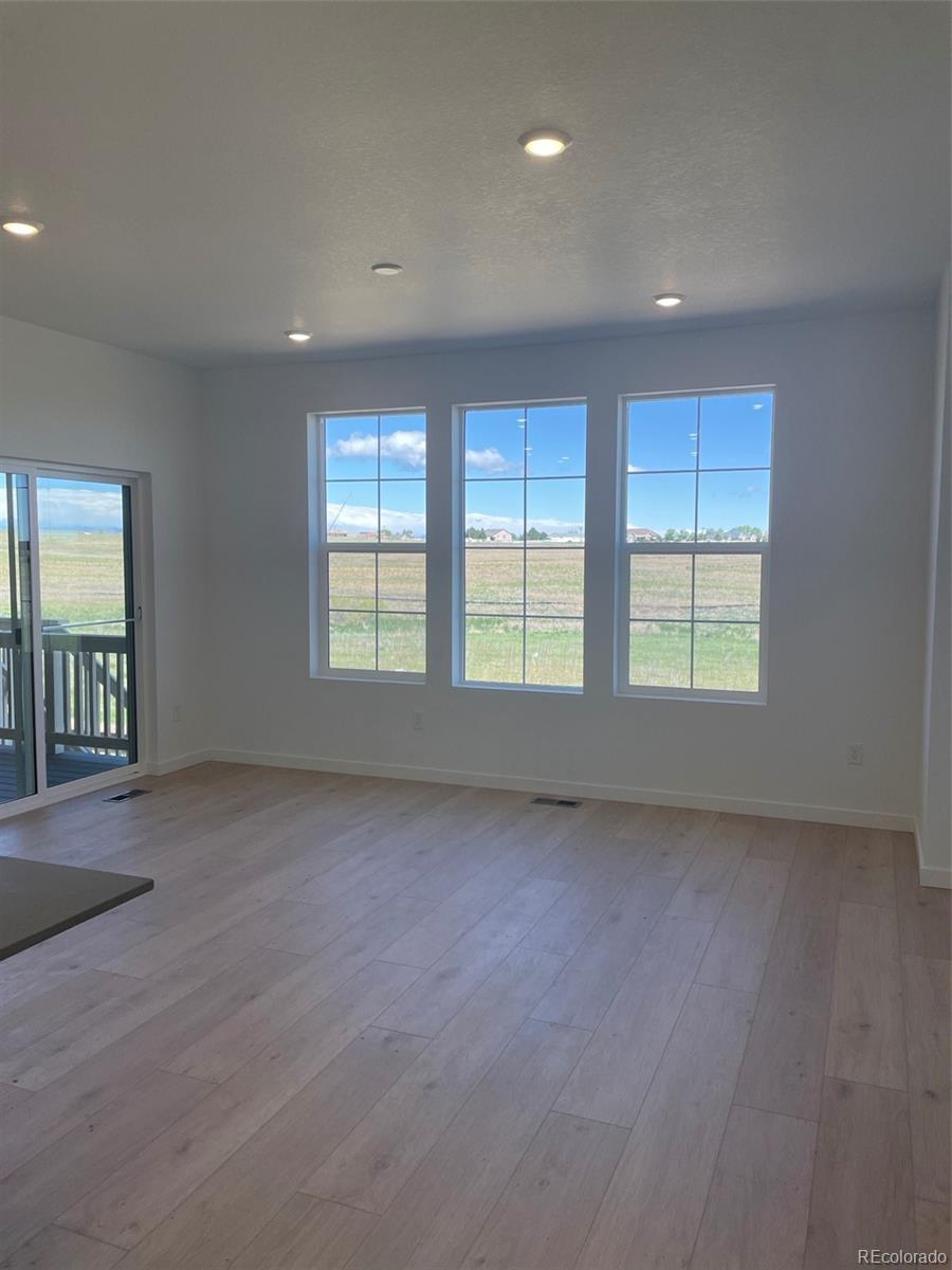 MLS Image #3 for 6739  juniper drive,thornton, Colorado