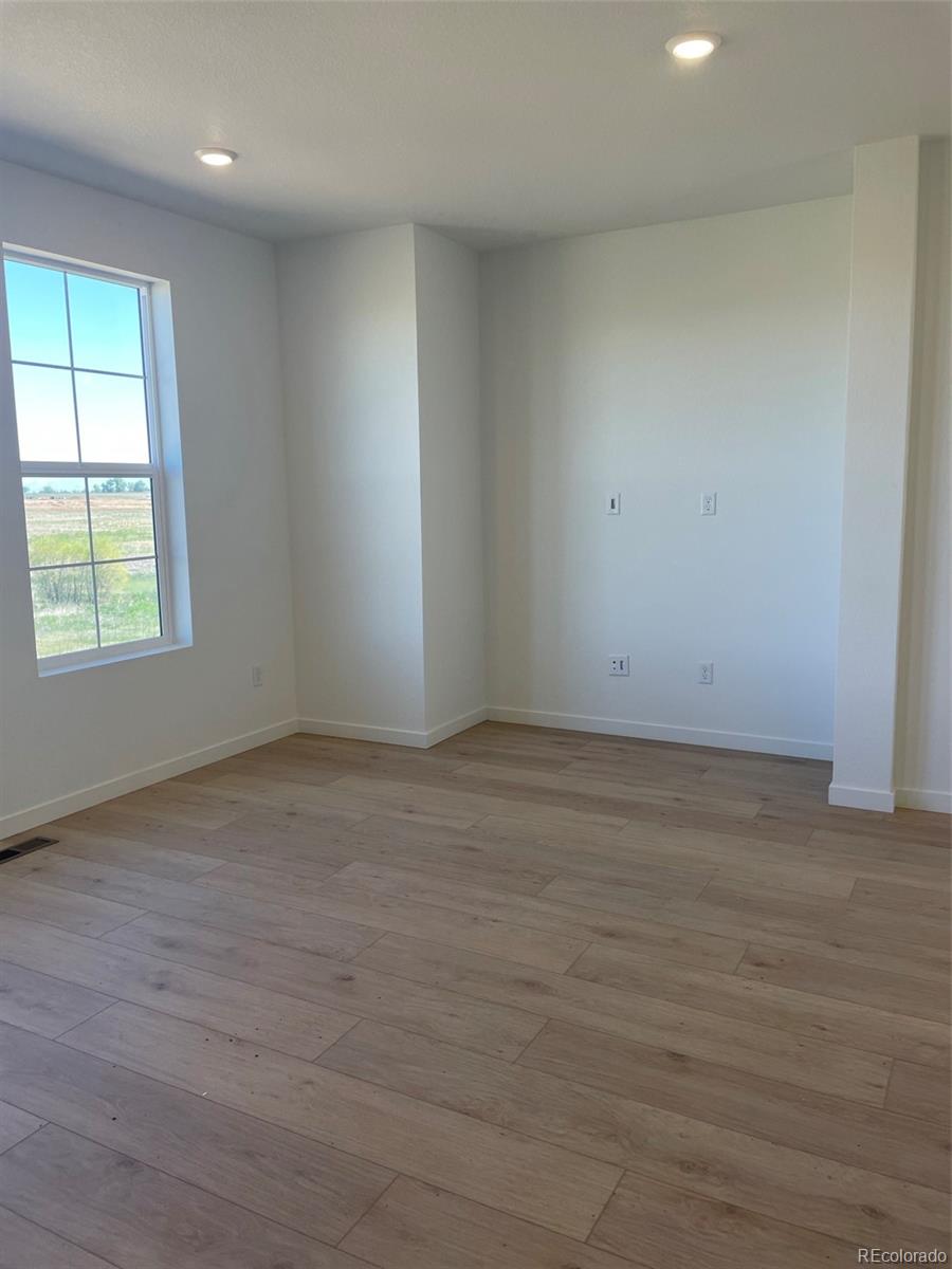 MLS Image #4 for 6739  juniper drive,thornton, Colorado