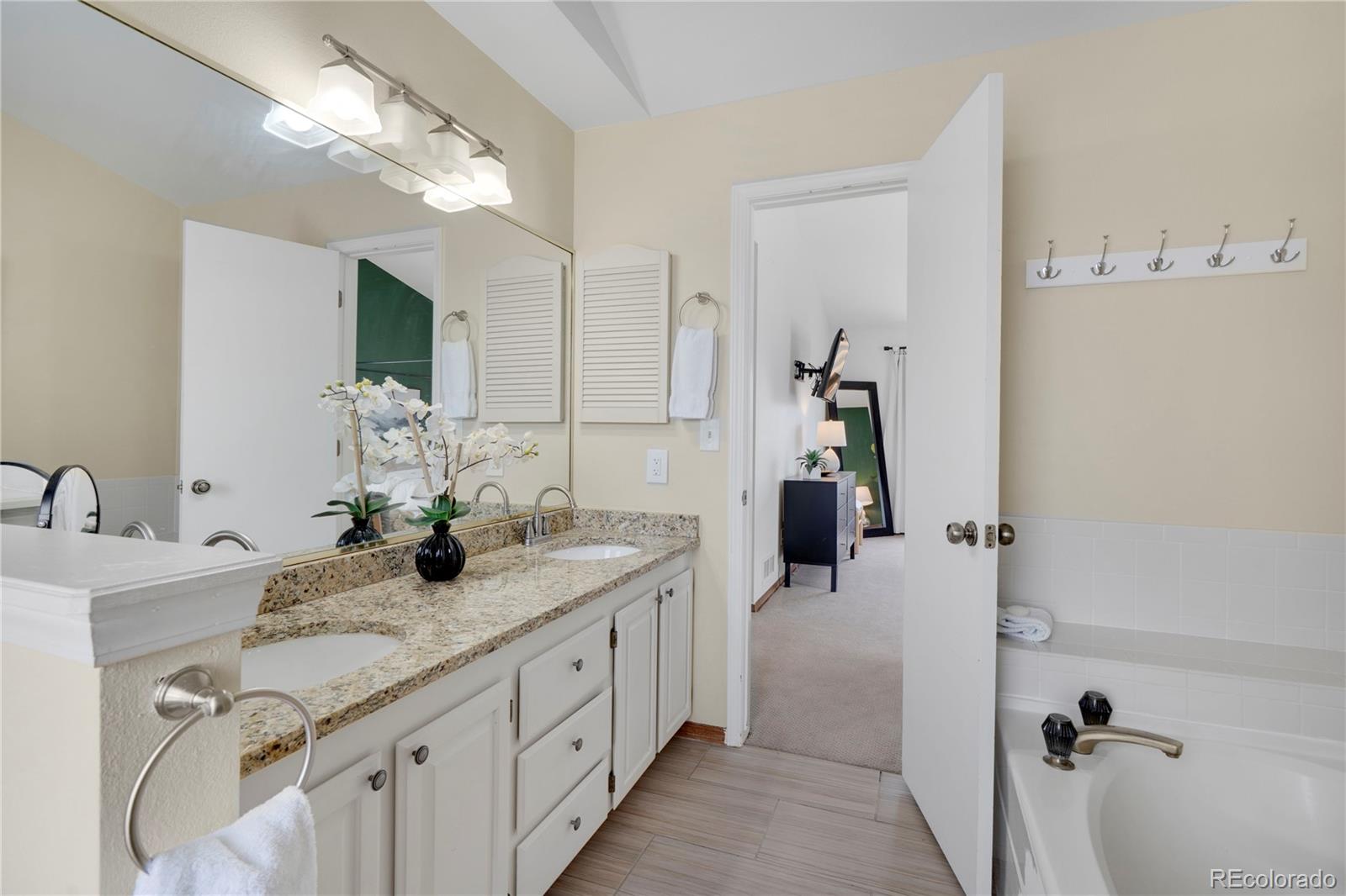 MLS Image #17 for 16750 e prentice avenue,centennial, Colorado