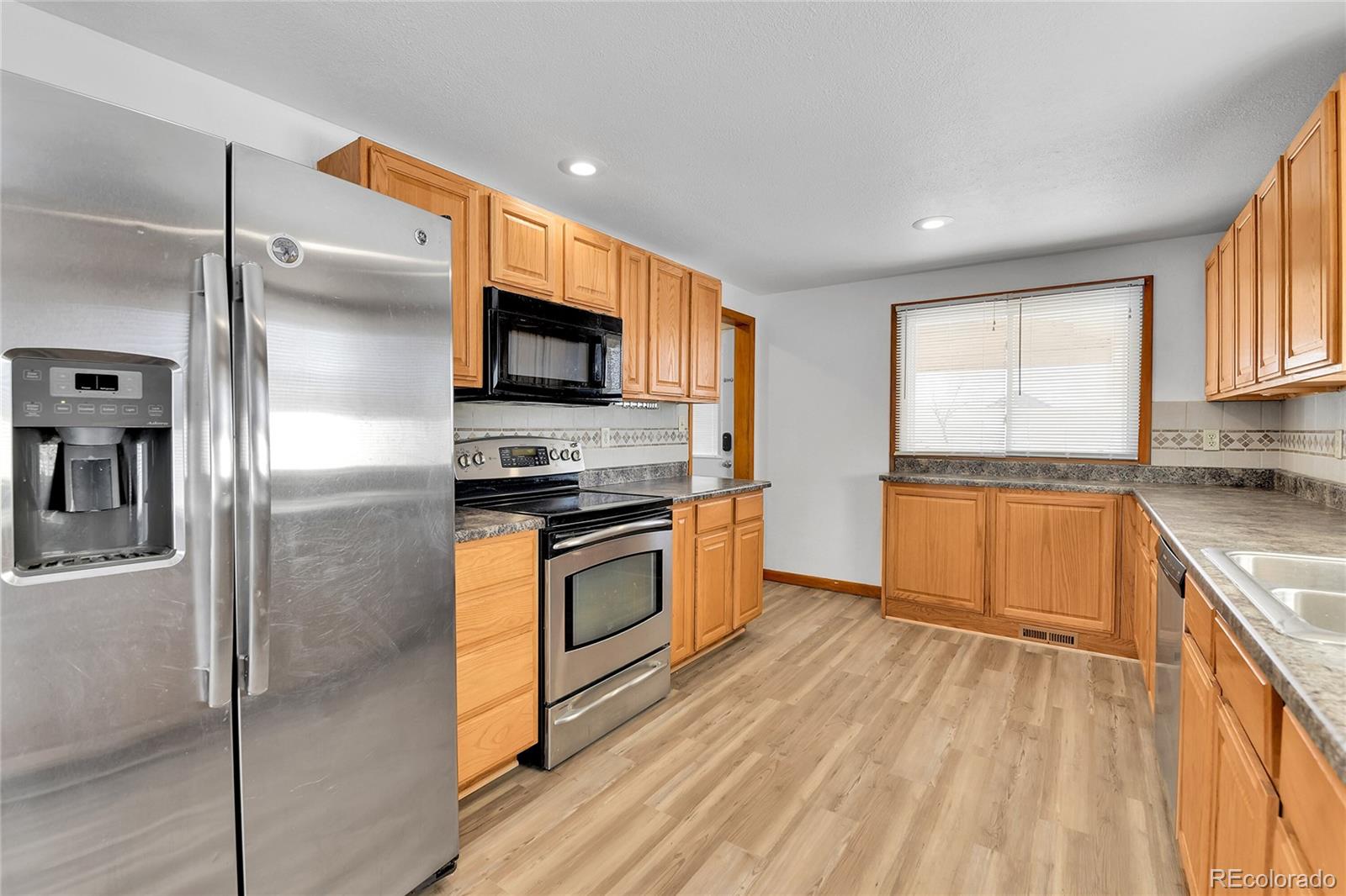 MLS Image #14 for 363 s owens street,byers, Colorado