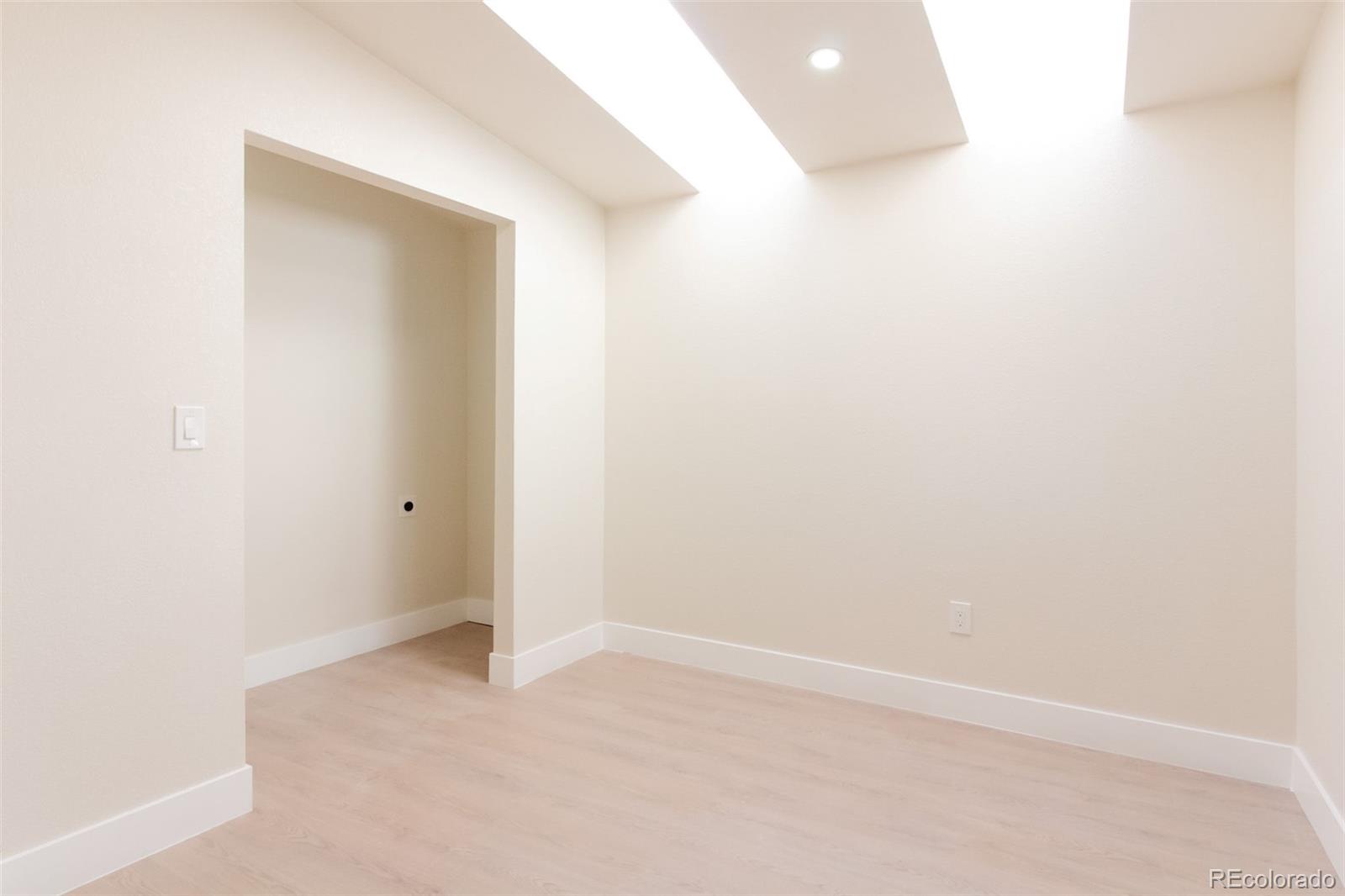 MLS Image #19 for 3779 s cherokee street,englewood, Colorado