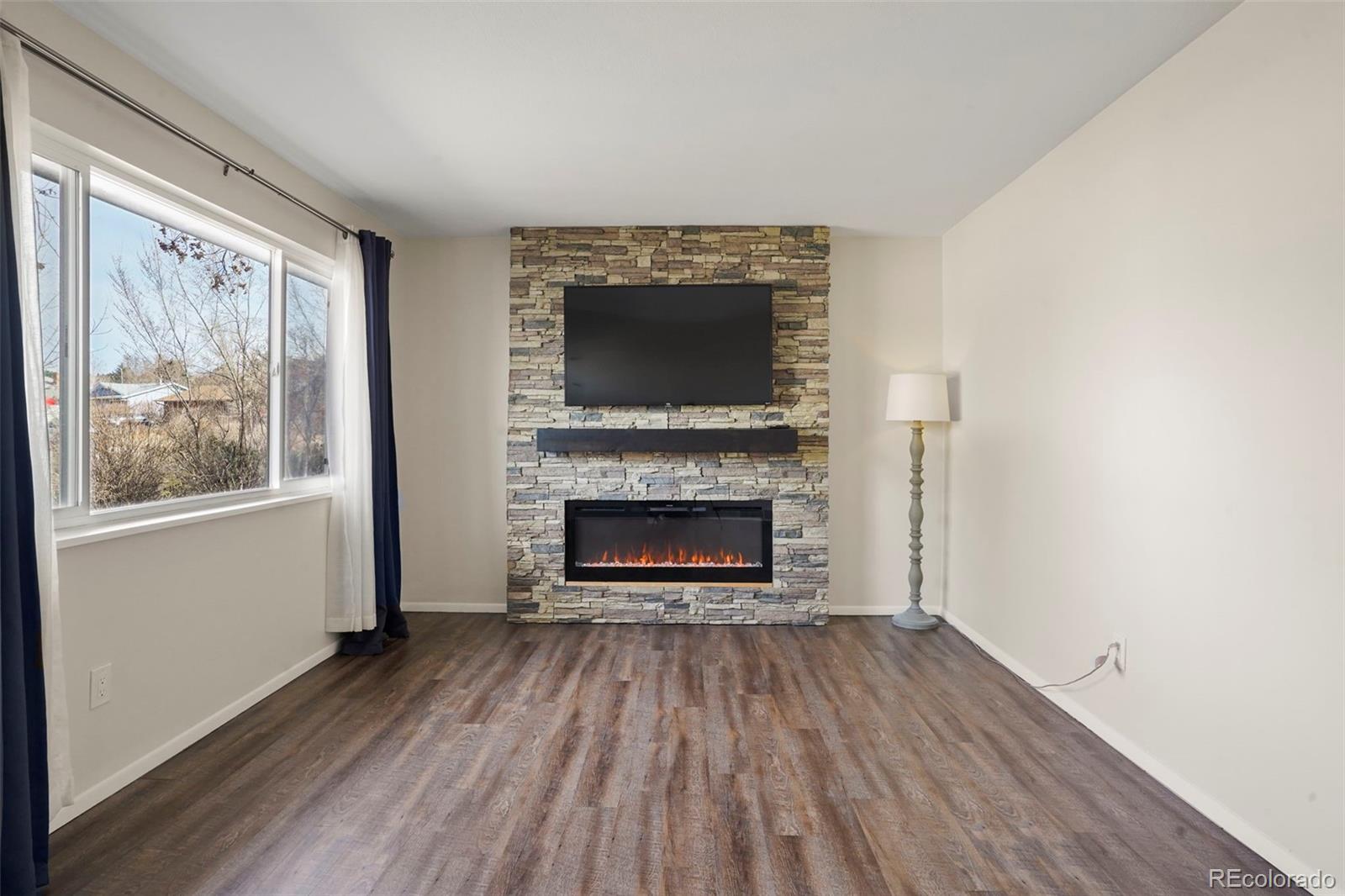 MLS Image #3 for 4730  shadowglen drive ,colorado springs, Colorado
