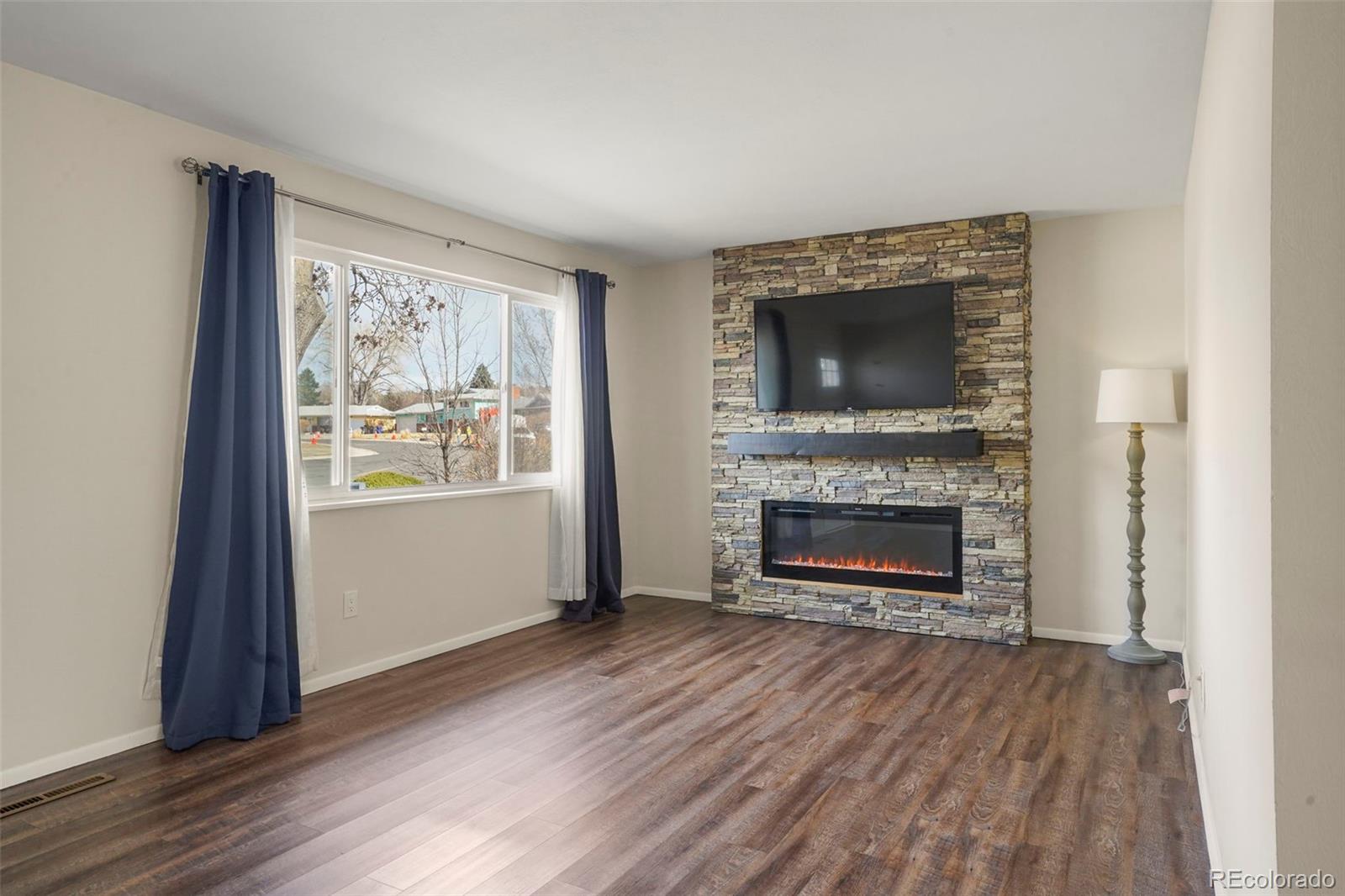 MLS Image #5 for 4730  shadowglen drive ,colorado springs, Colorado
